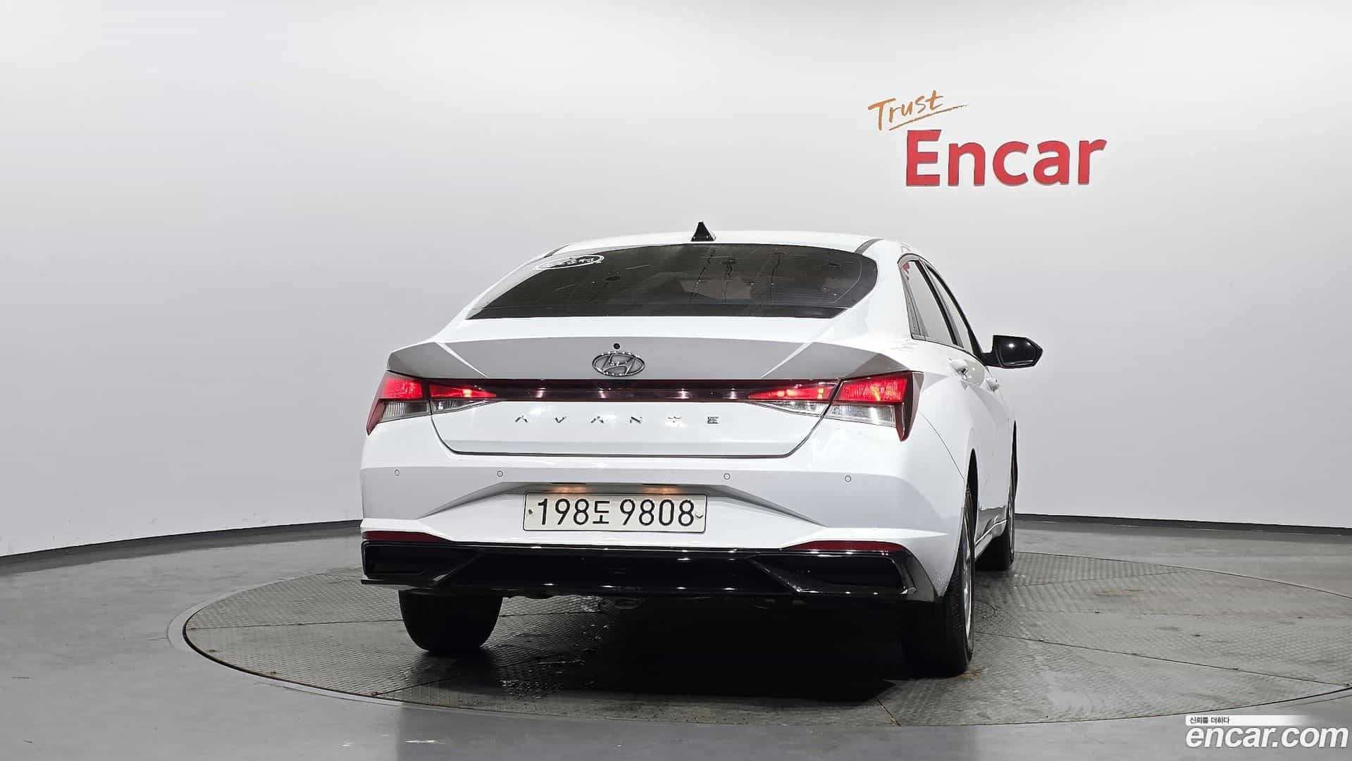 AVANTE Hyundai 2022.4-OUTER-004