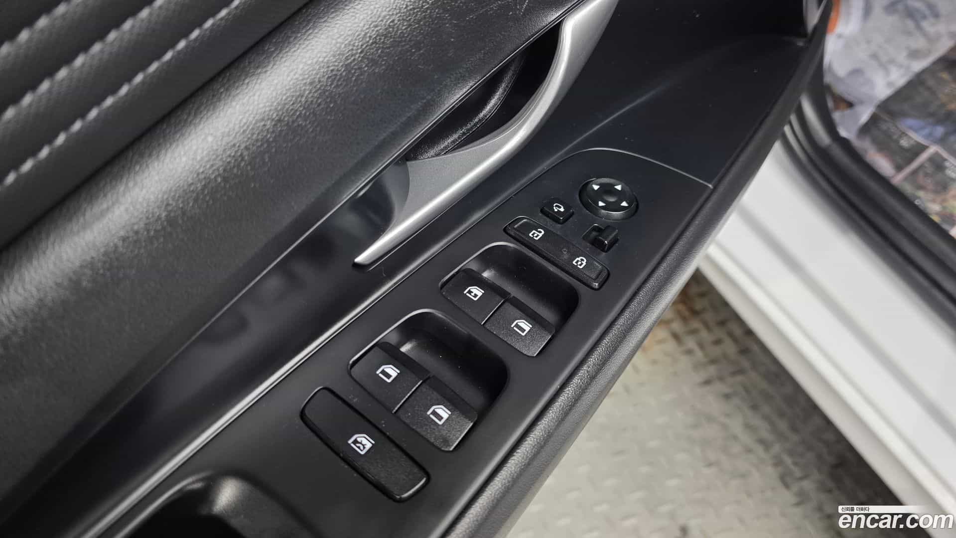 AVANTE Hyundai 2022.4-OPTION-017
