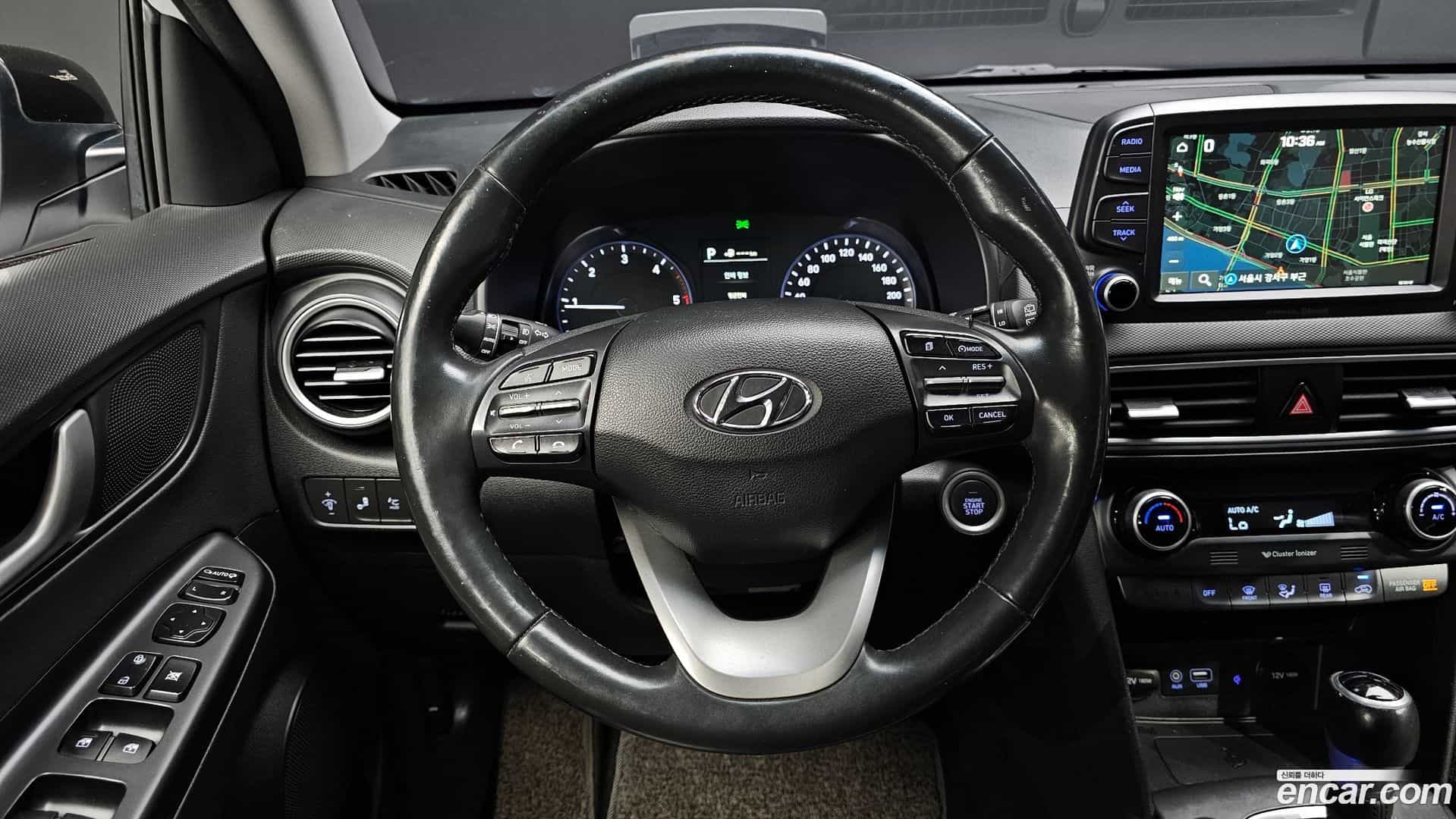 Kona Hyundai 2017.6-OPTION-017