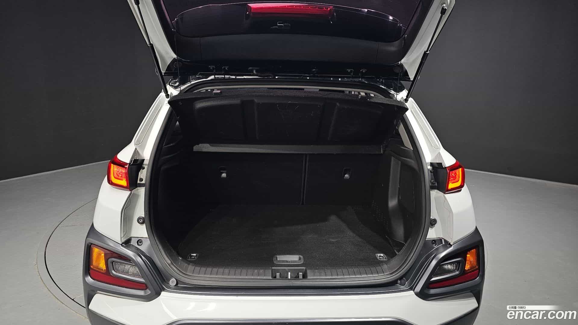 Kona Hyundai 2017.6-OPTION-024