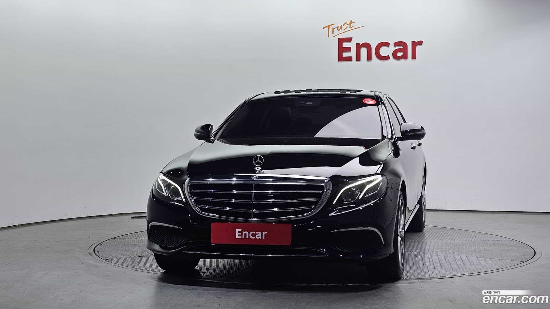 E-Class Mercedes-Benz 2019.8-OUTER-003
