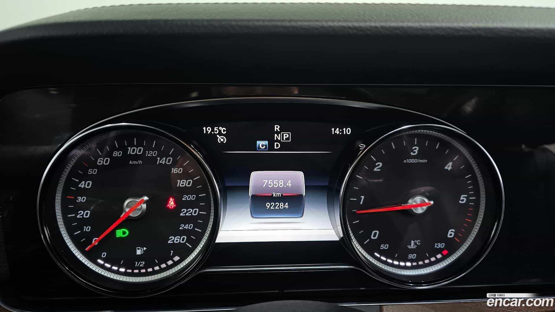 E-Class Mercedes-Benz 2019.8-INNER-008