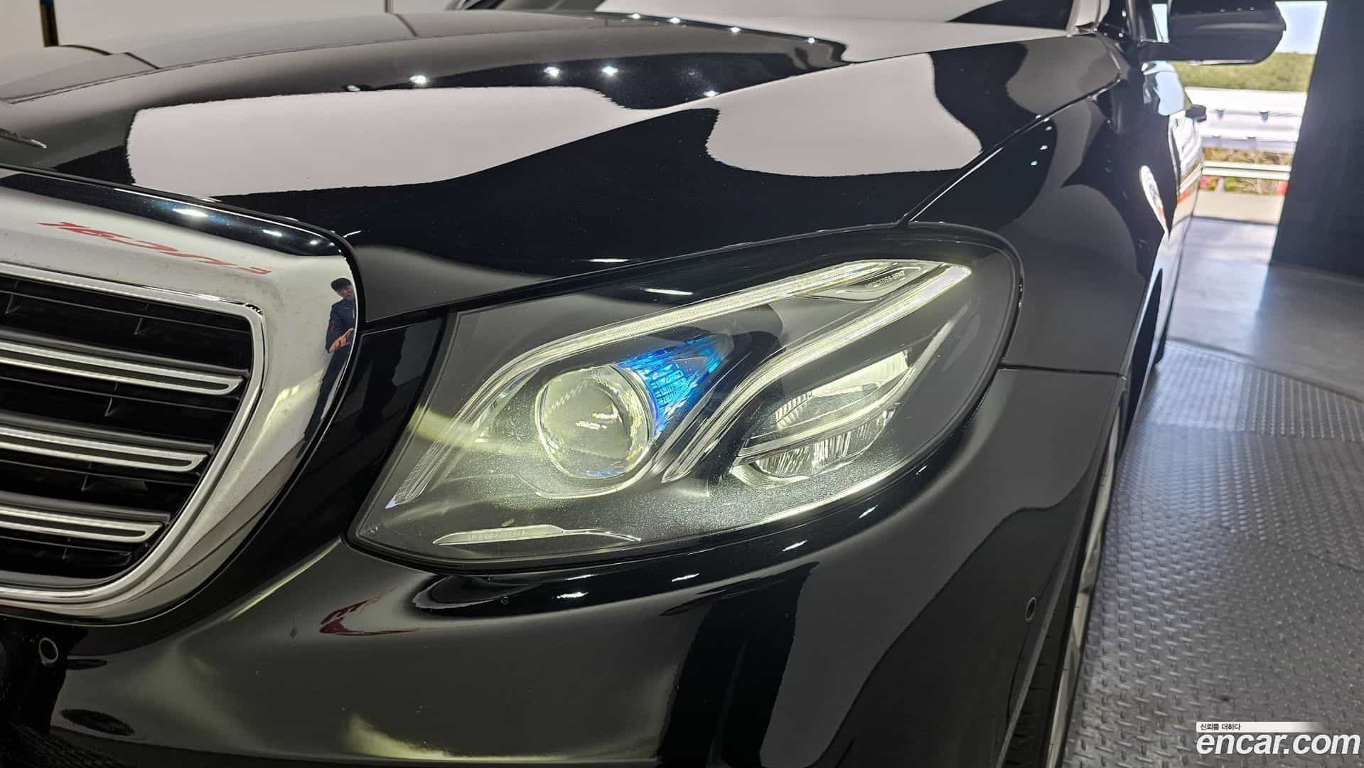 E-Class Mercedes-Benz 2019.8-OUTER-032