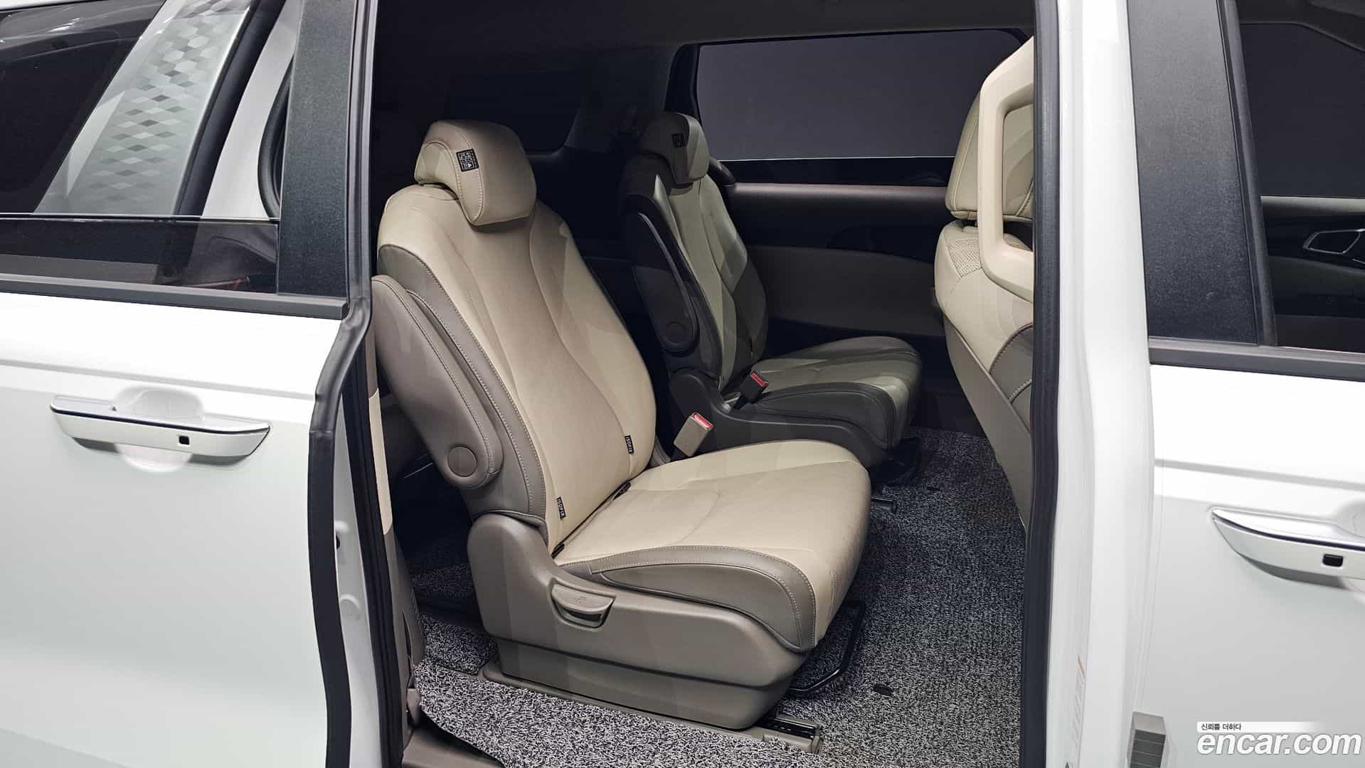 Canival Kia 2023.7-OPTION-015