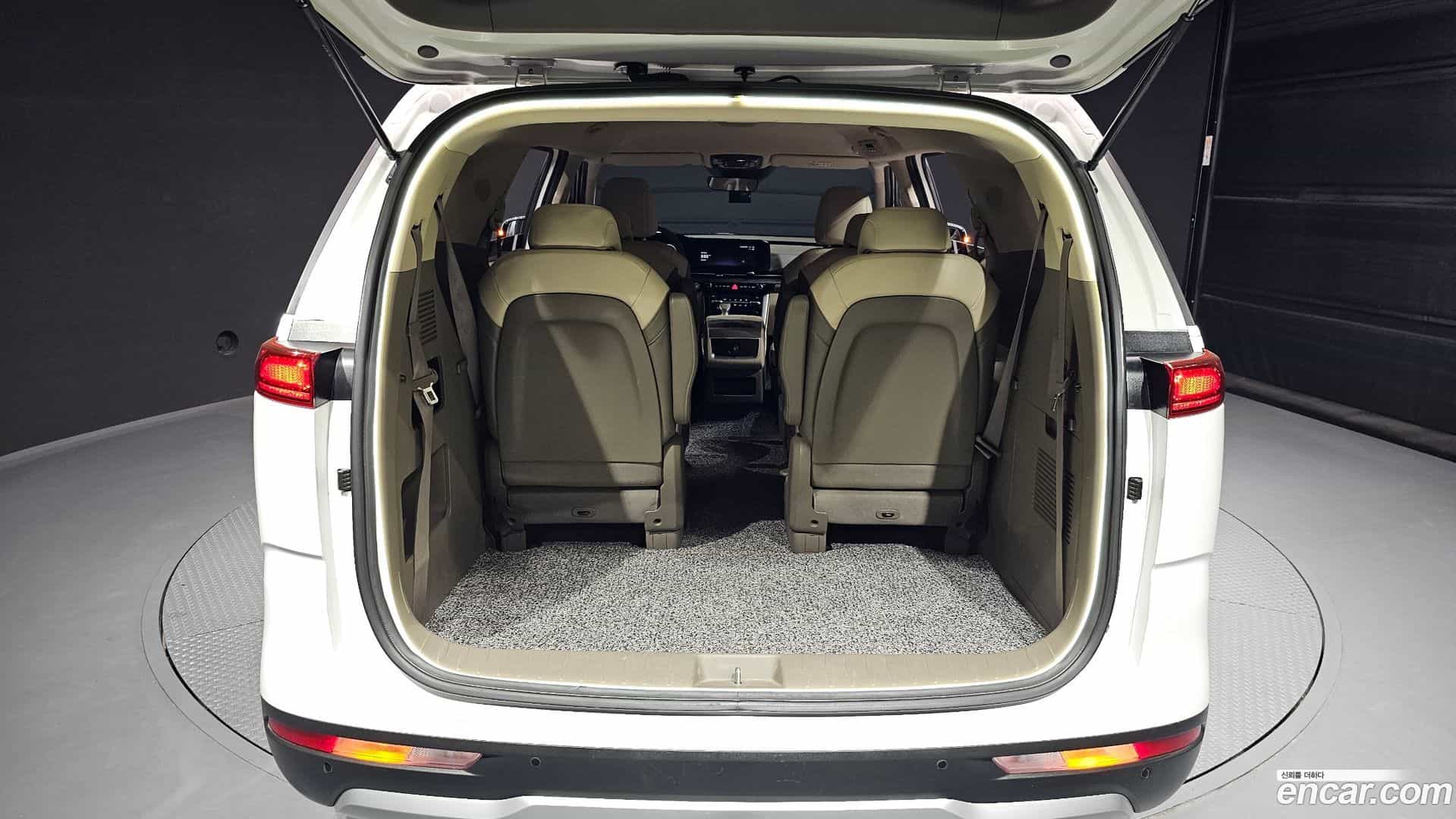 Canival Kia 2023.7-OPTION-024