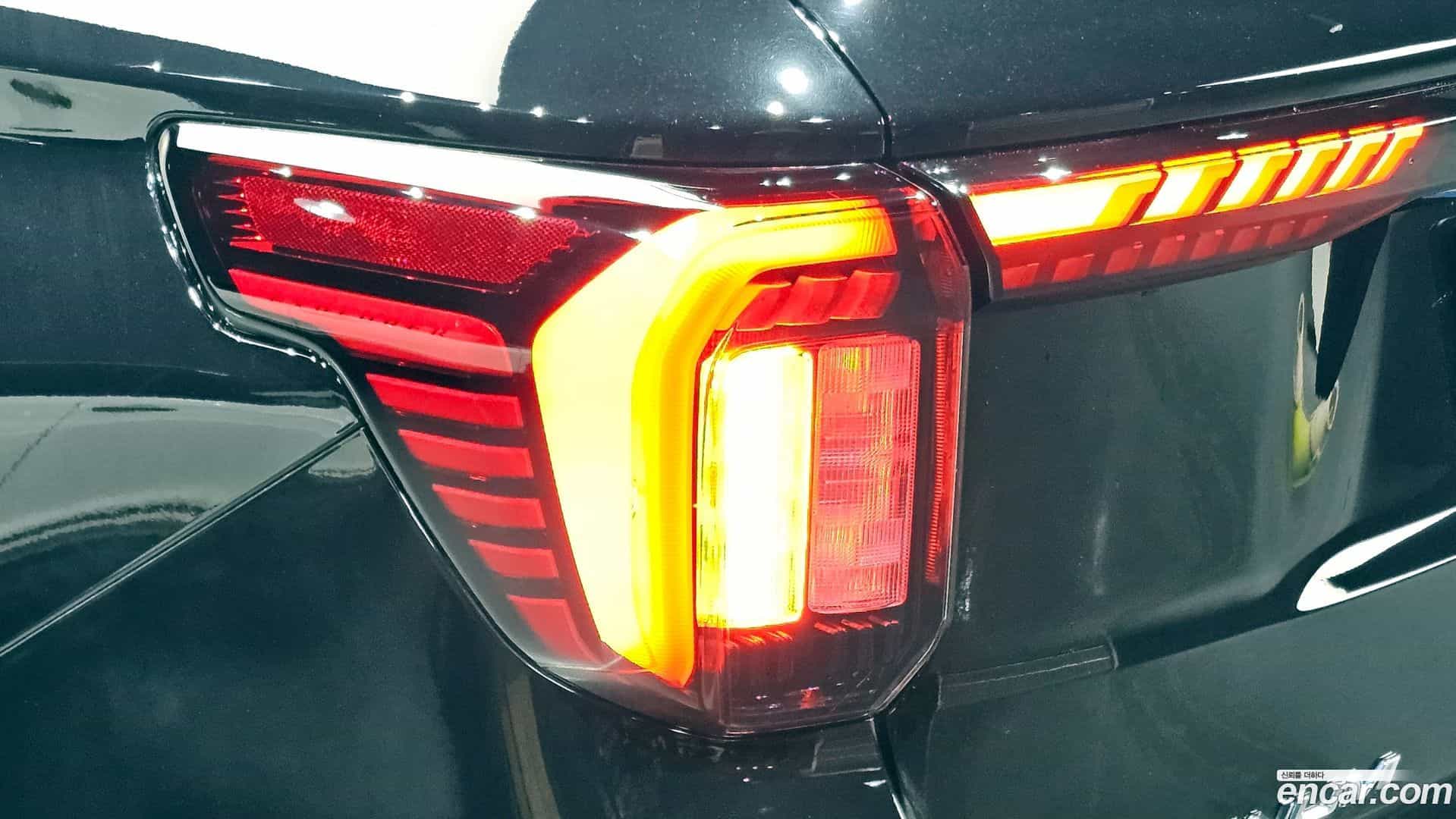 Explorer Ford 2025.7-OUTER-033