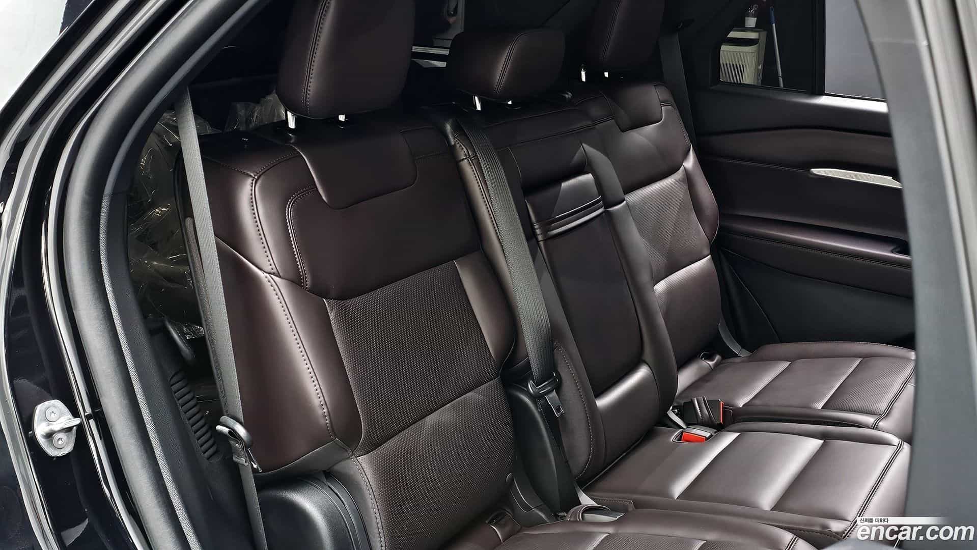 Explorer Ford 2025.7-INNER-036