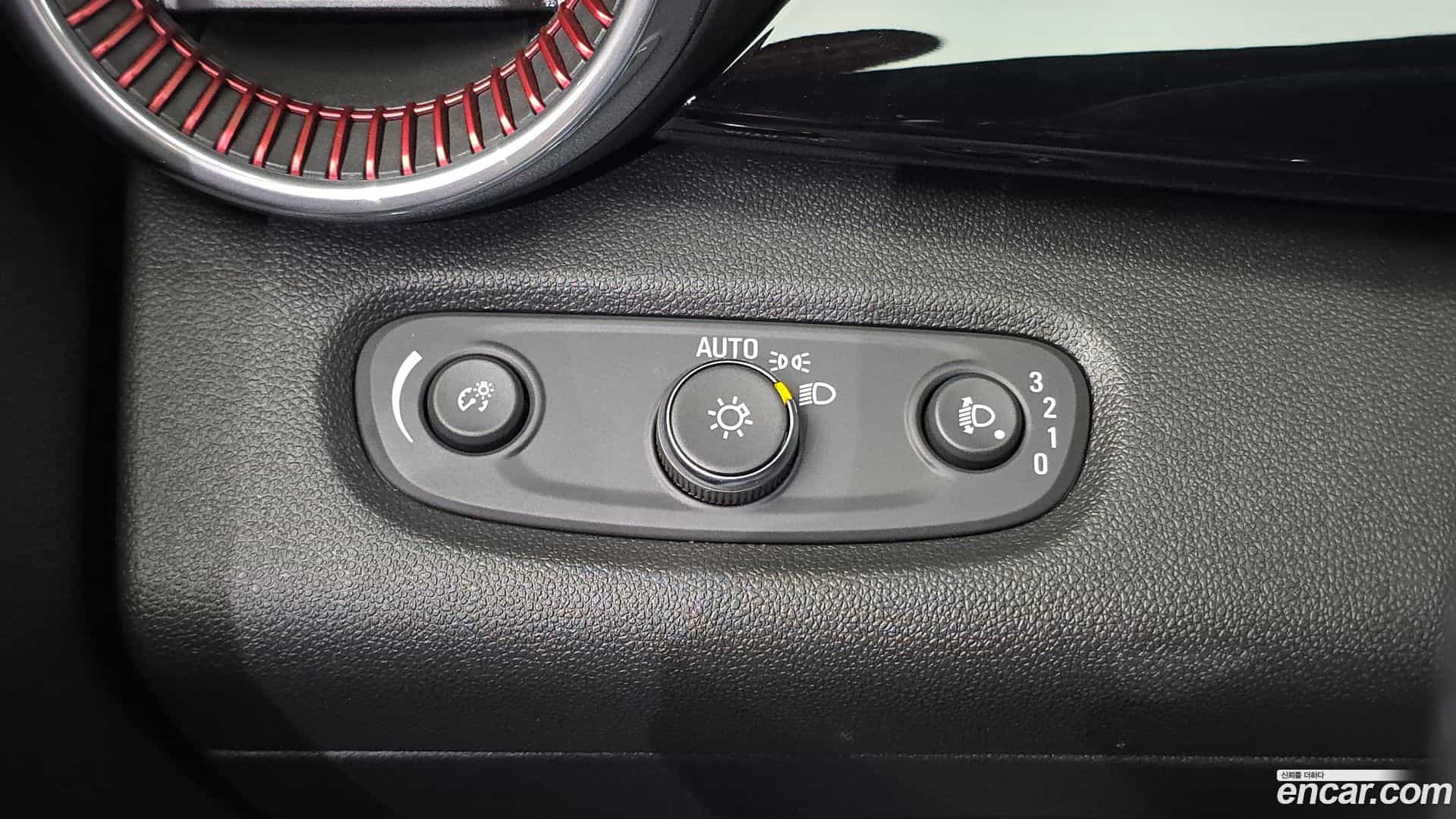 Trax Chevrolet 2023.8-OPTION-018