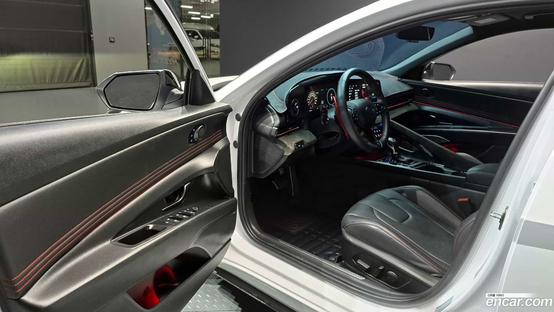 AVANTE Hyundai 2021.2-INNER-010