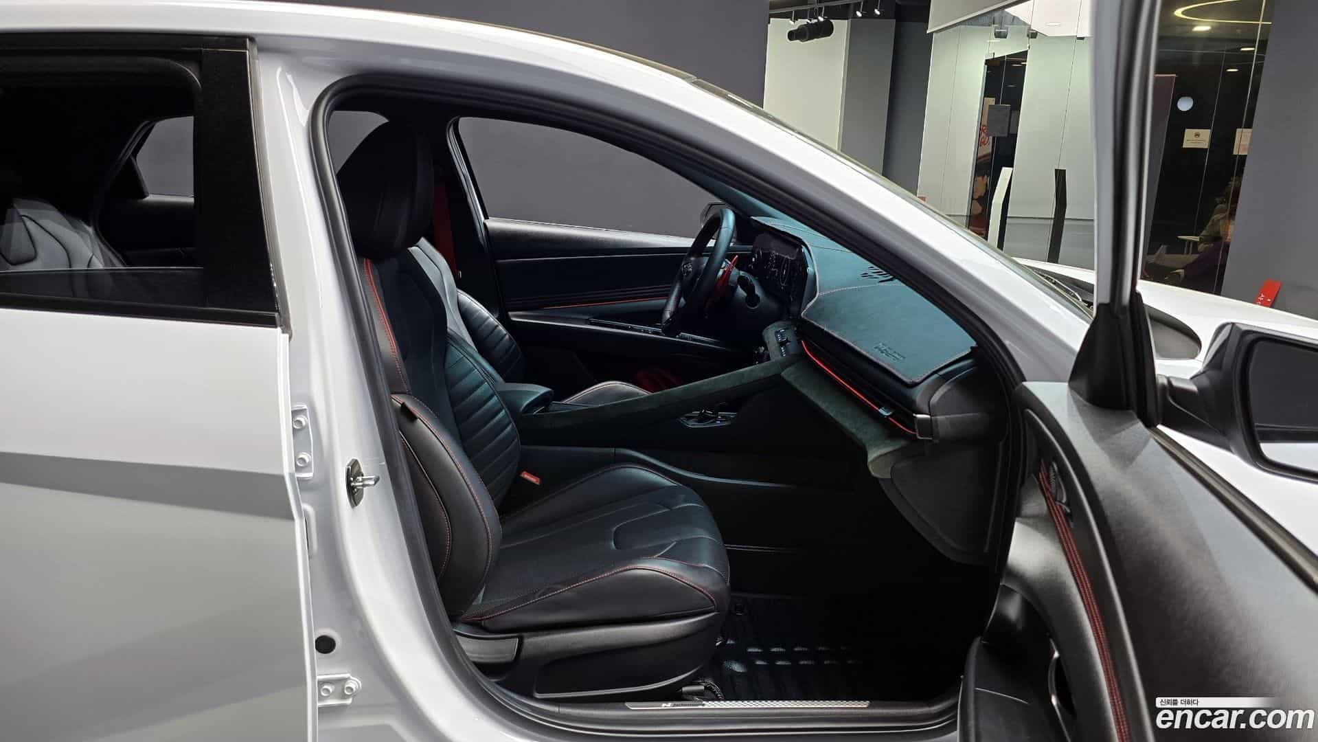 AVANTE Hyundai 2021.2-OPTION-015