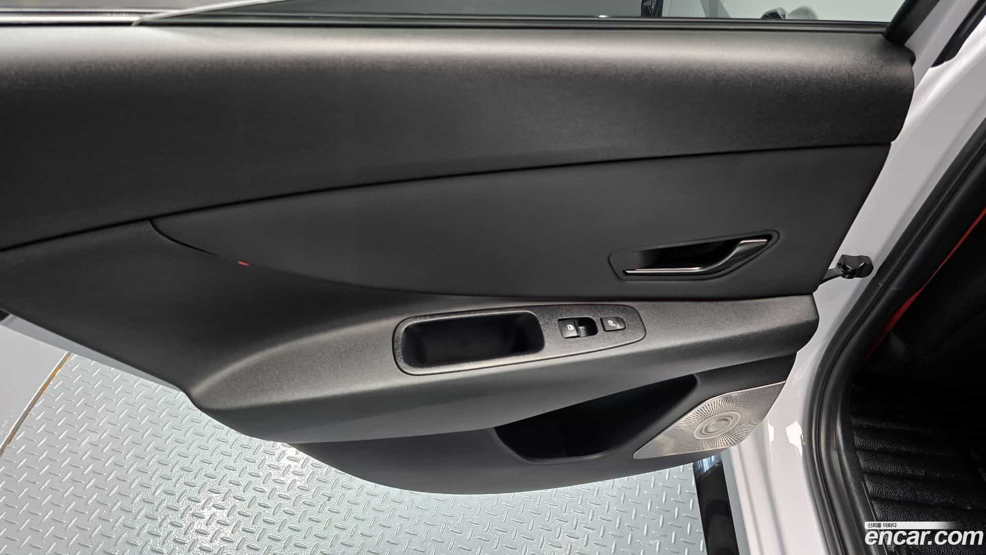 AVANTE Hyundai 2021.2-INNER-035
