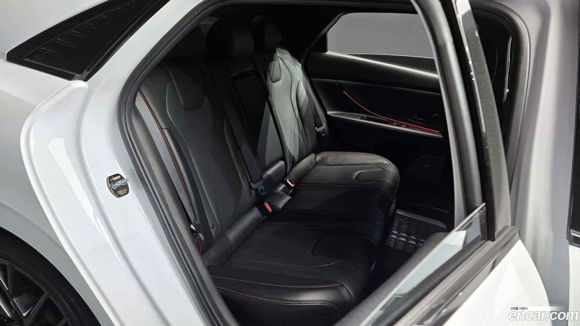 AVANTE Hyundai 2021.2-INNER-036