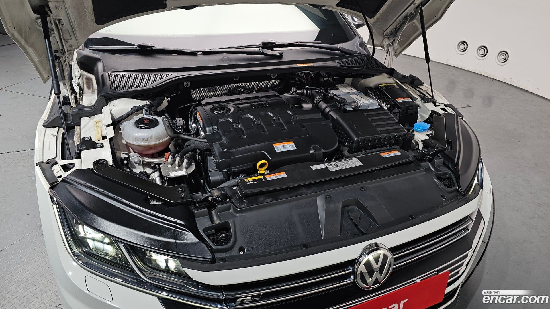 Main__Slider__Photo:Arteon Volkswagen 2019.9-5