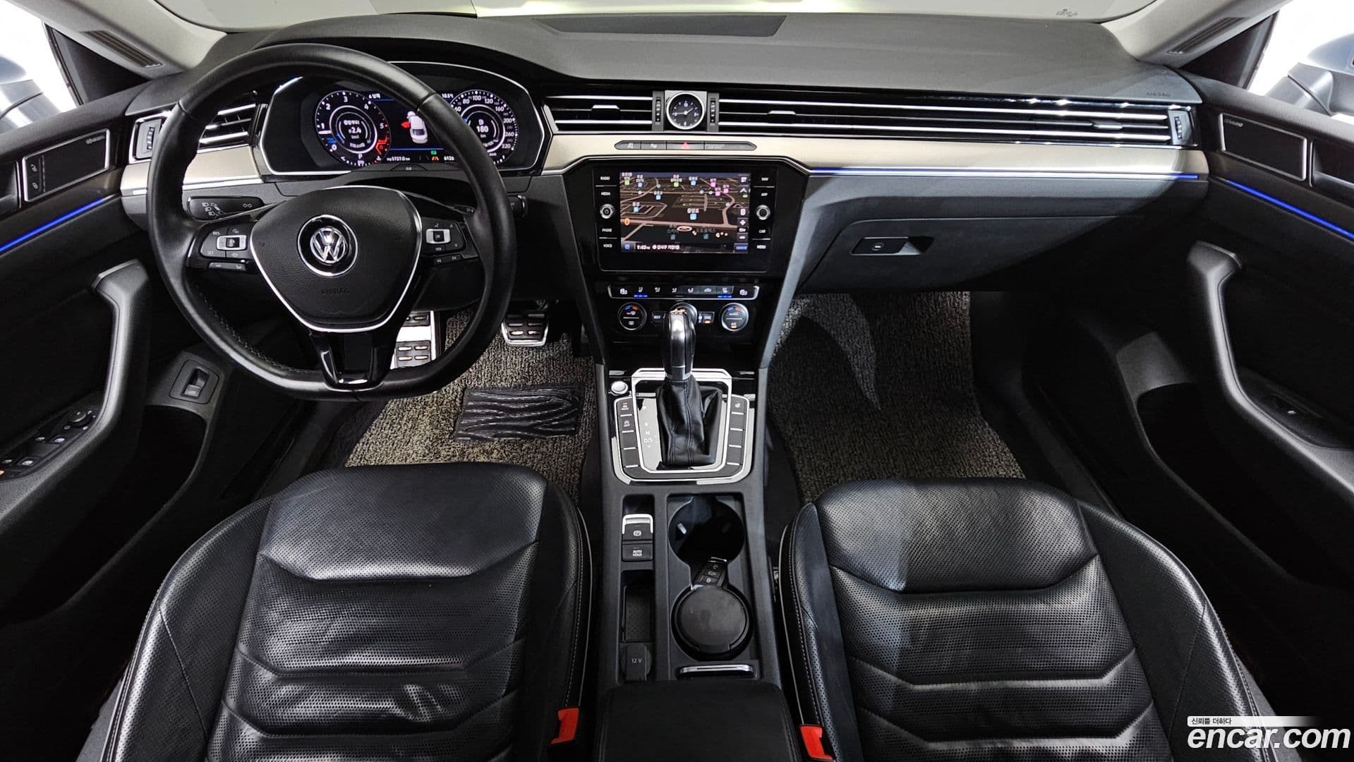 Main__Slider__Photo:Arteon Volkswagen 2019.9-6