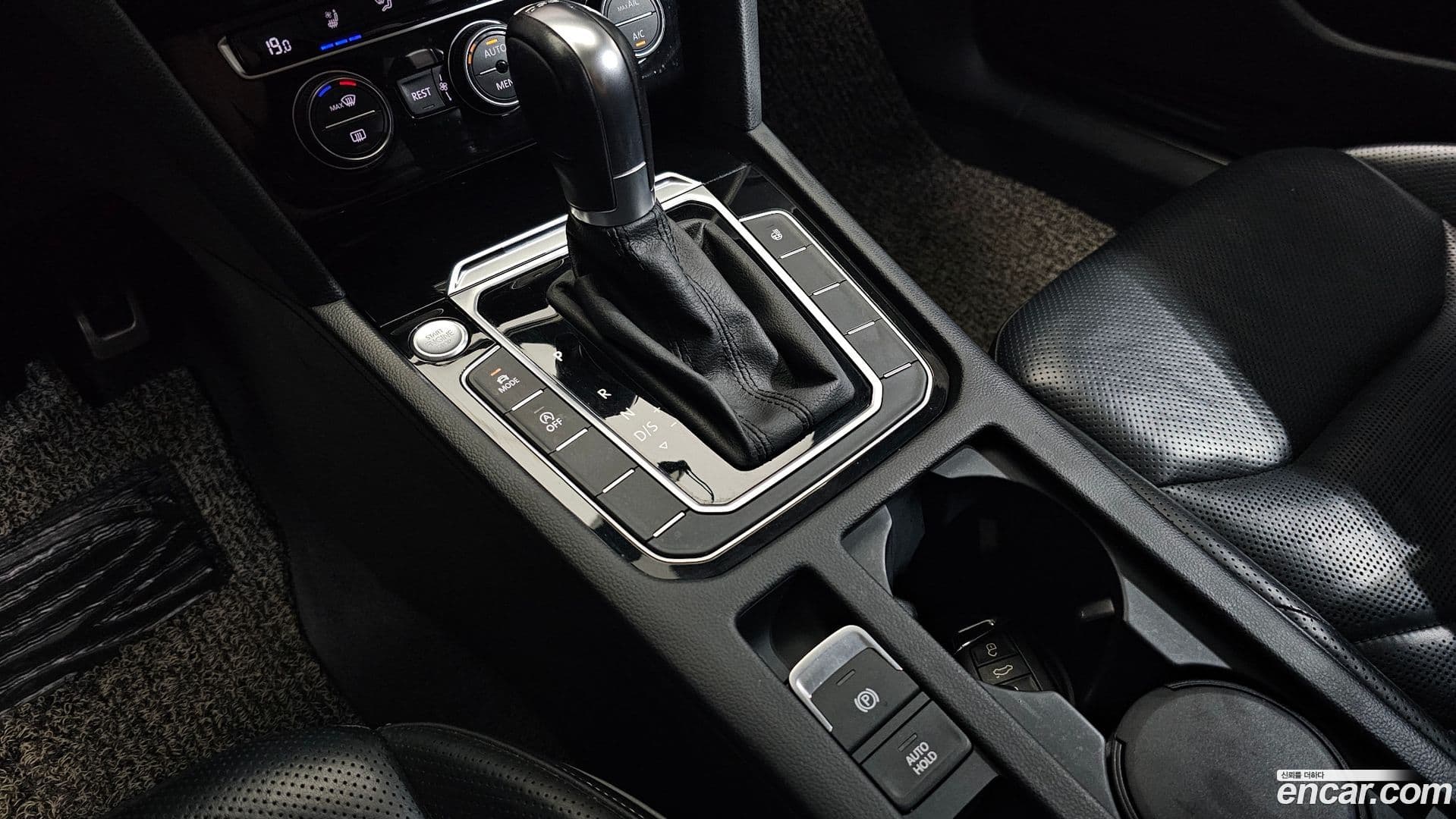 Main__Slider__Photo:Arteon Volkswagen 2019.9-8
