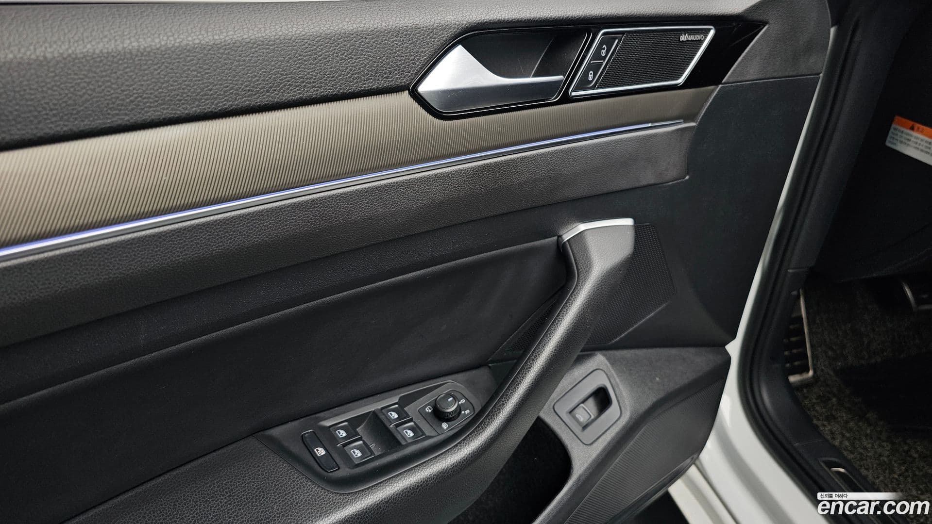 Main__Slider__Photo:Arteon Volkswagen 2019.9-17