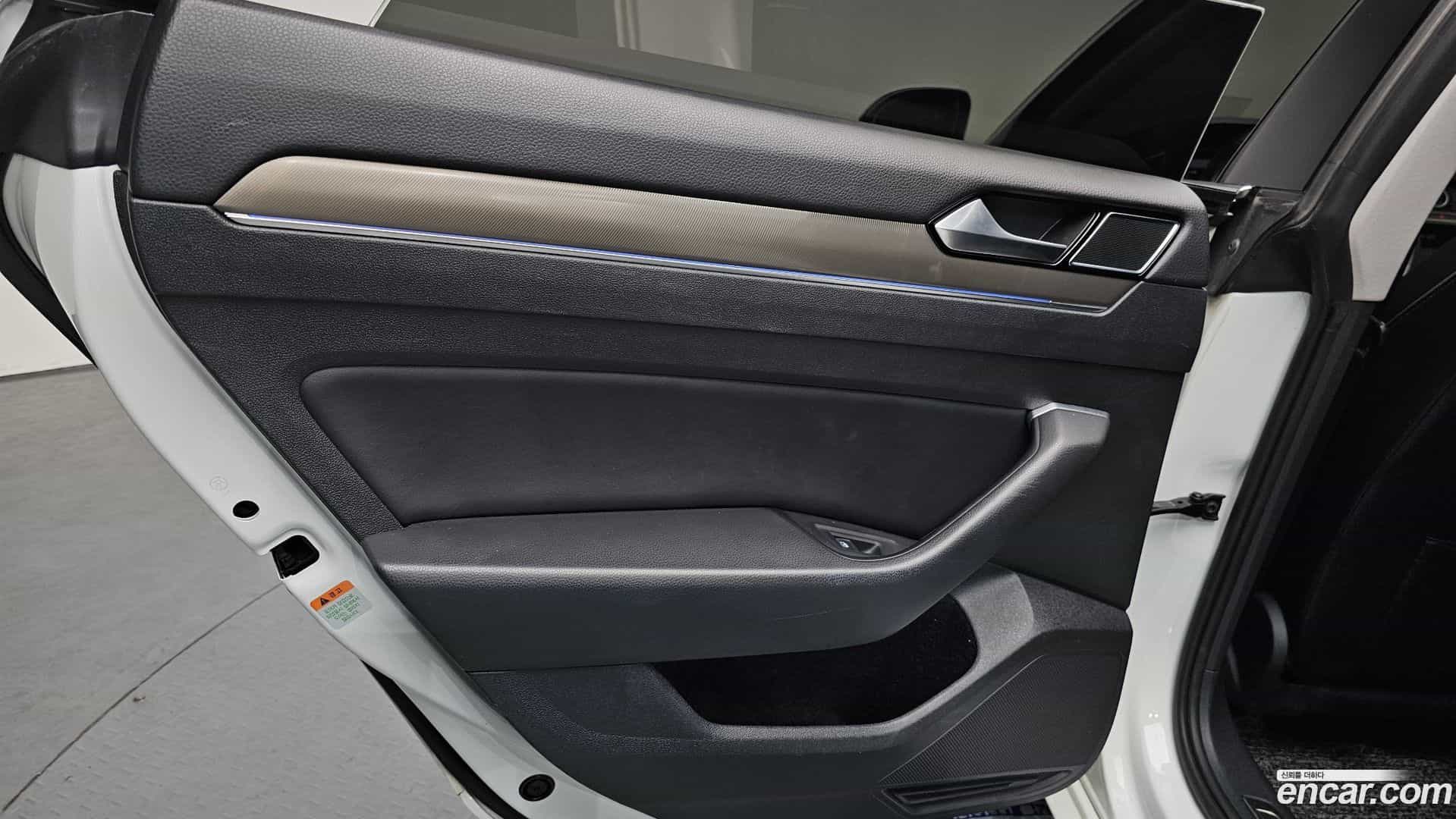 Arteon Volkswagen 2019.9-INNER-035