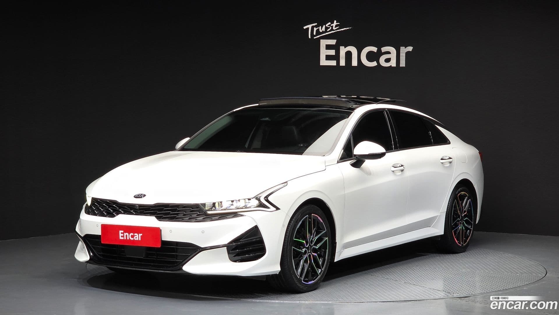 Main__Slider__Photo:K5 Kia 2019.11-0