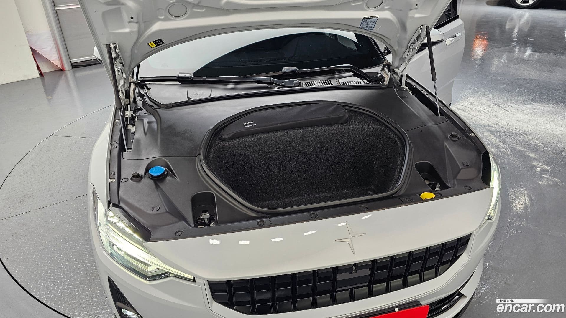 Main__Slider__Photo:Polestar 2 Polestar 2022.7-5