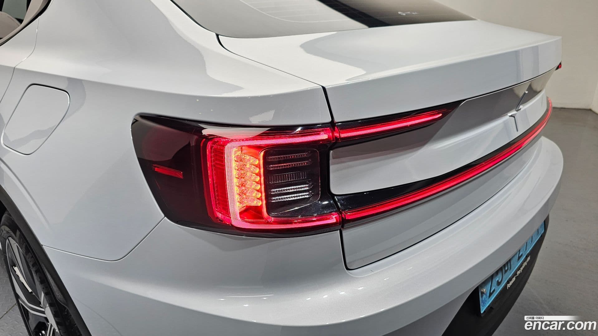 Main__Slider__Photo:Polestar 2 Polestar 2022.7-22