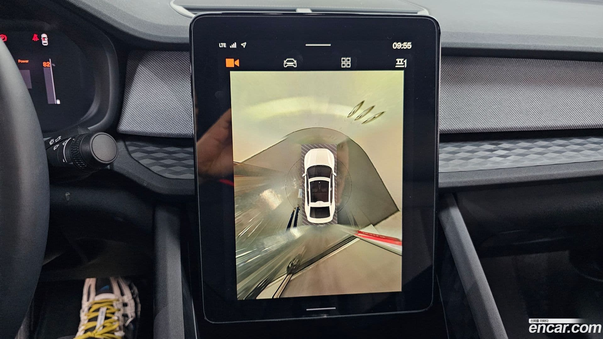 Main__Slider__Photo:Polestar 2 Polestar 2022.7-31