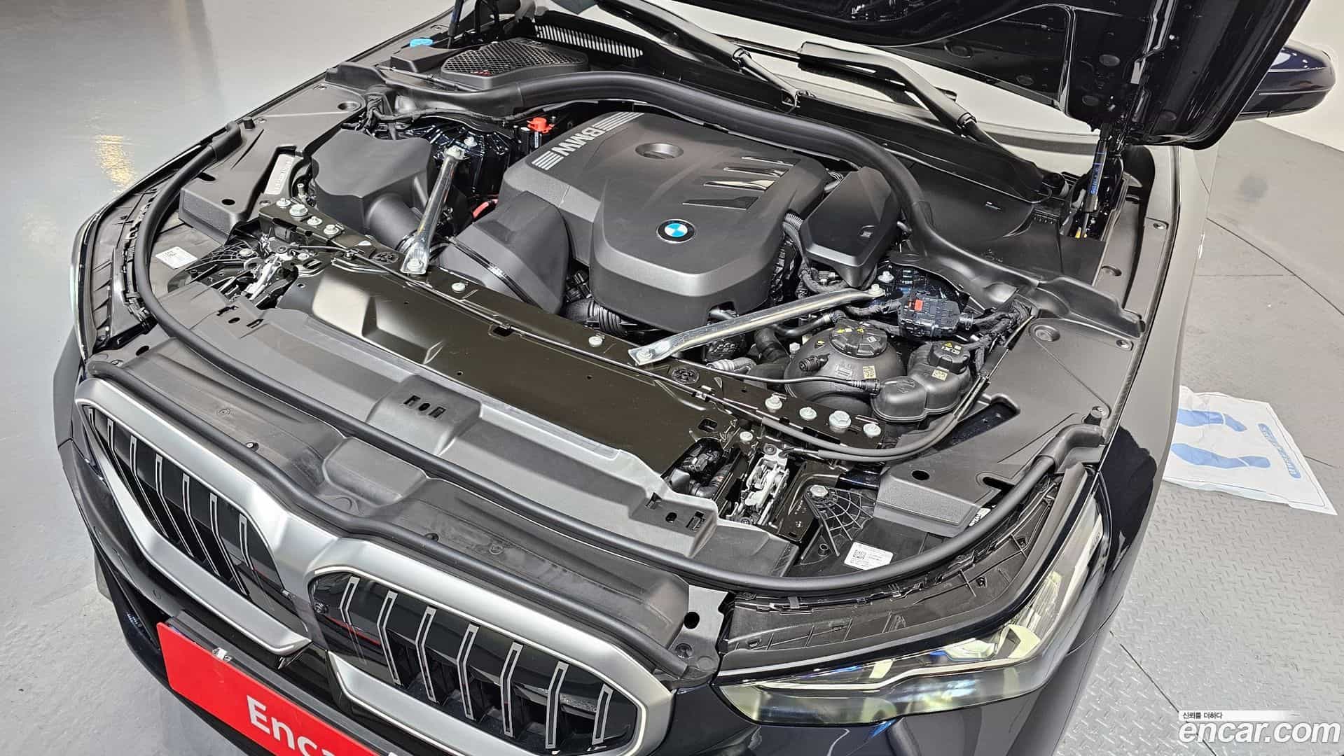 5-Series BMW 2025.6-OUTER-006