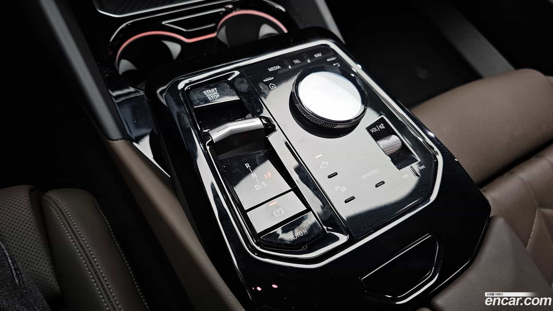 5-Series BMW 2025.6-INNER-009