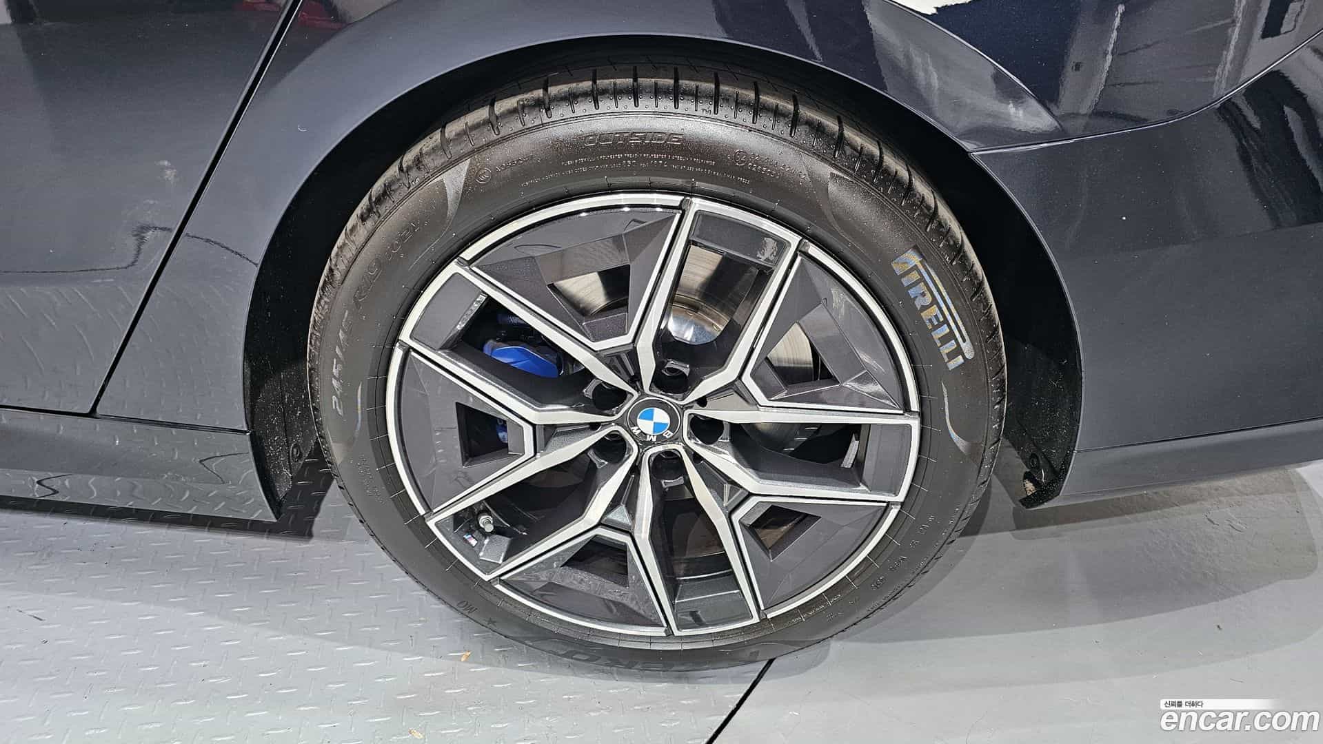 5-Series BMW 2025.6-OUTER-031