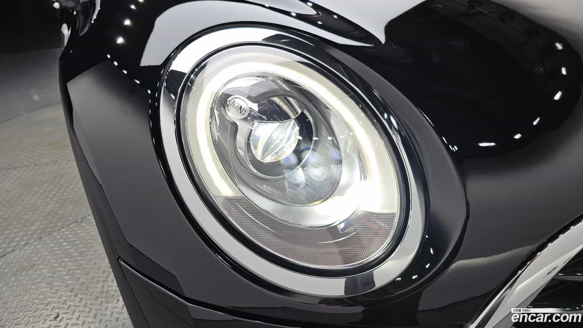 Clubman Mini 2018.5-OUTER-032