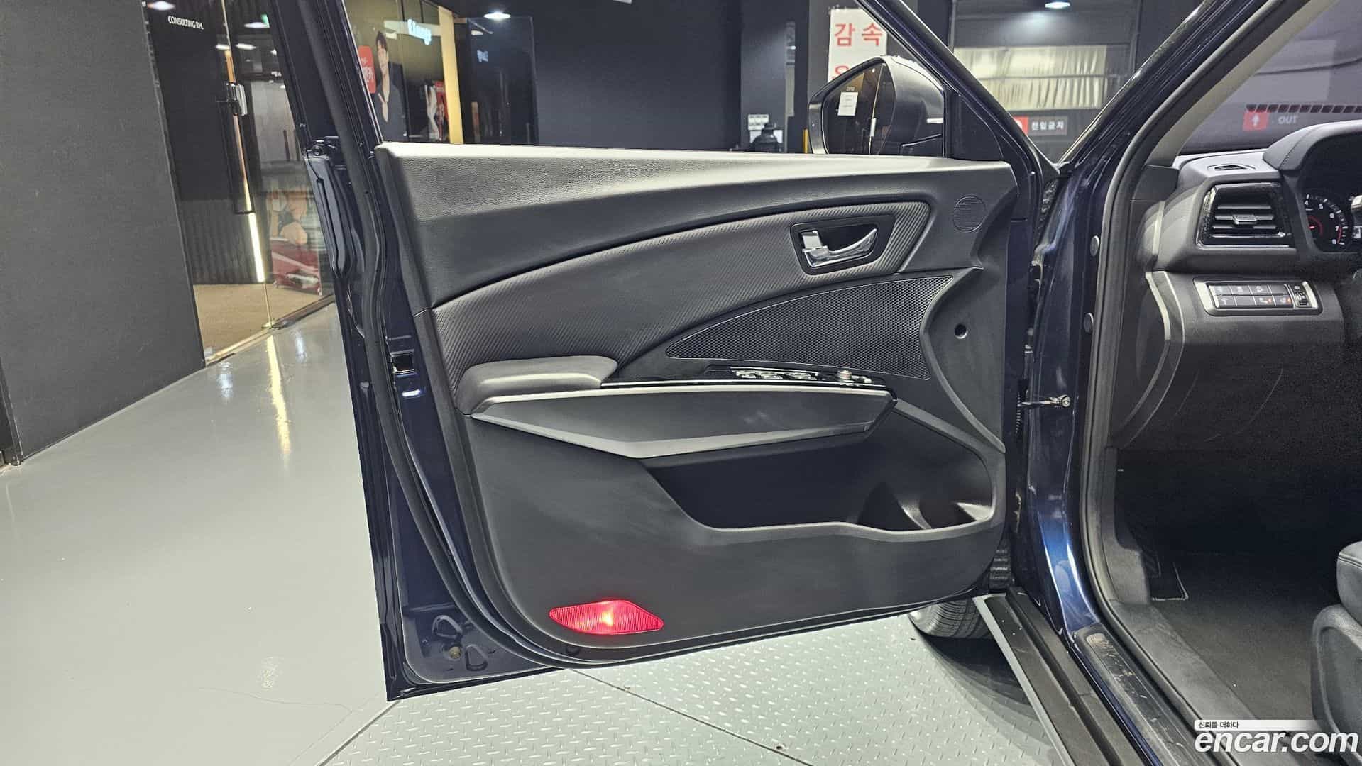 TIBOLI KG Mobility 2019.6-INNER-034