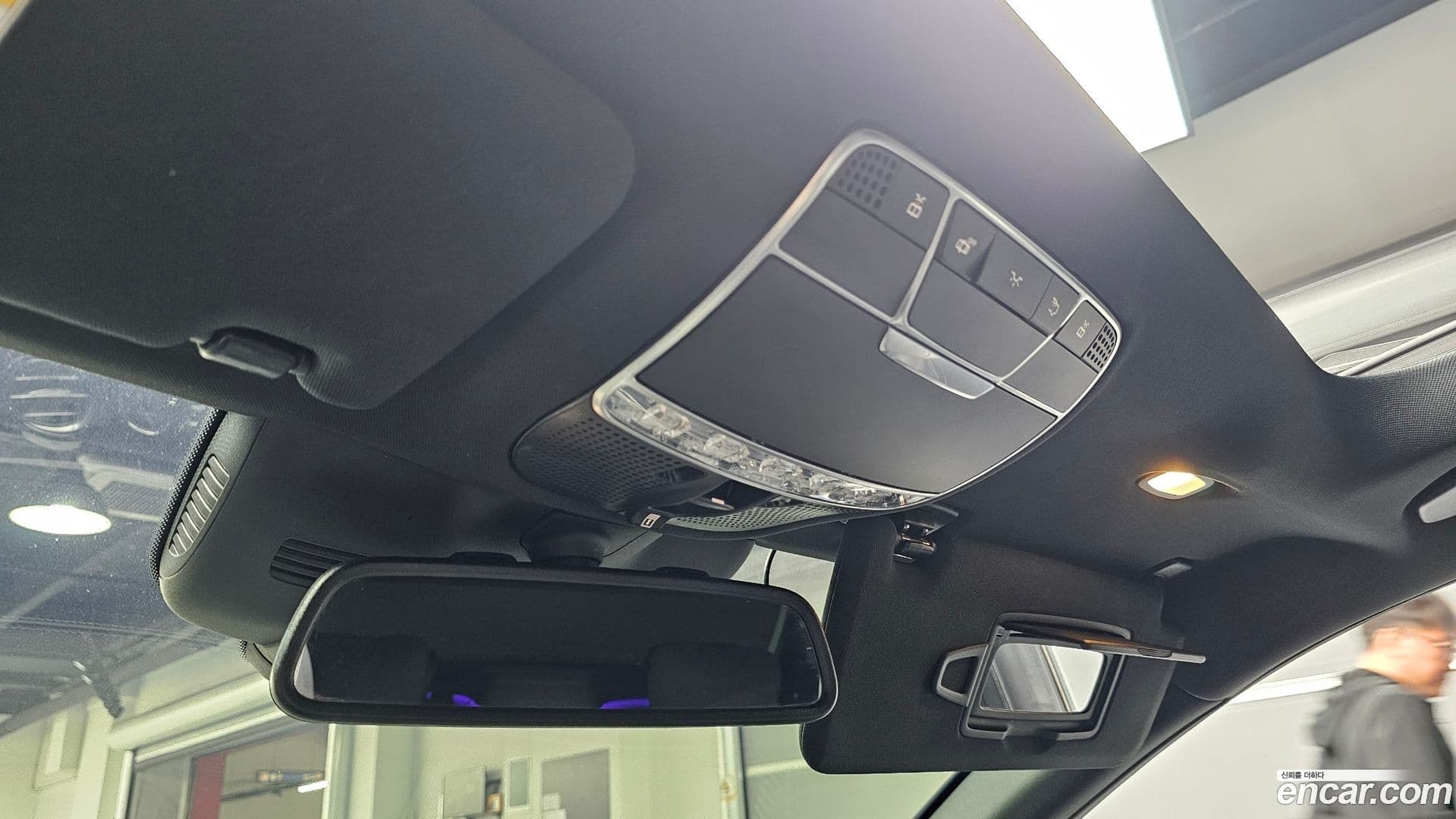 Main__Slider__Photo:S-Class Mercedes-Benz 2017.5-27