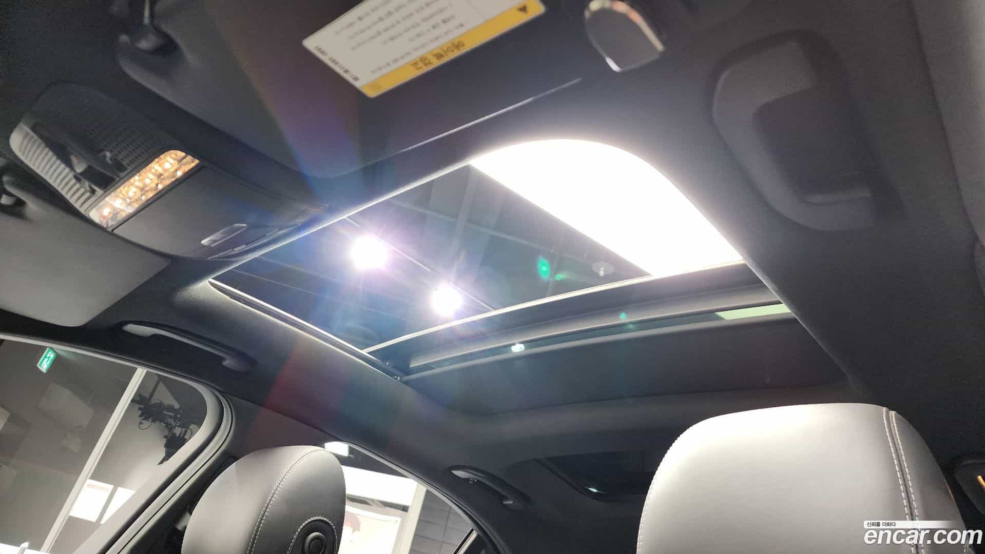 C-Class Mercedes-Benz 2017.10-OPTION-023