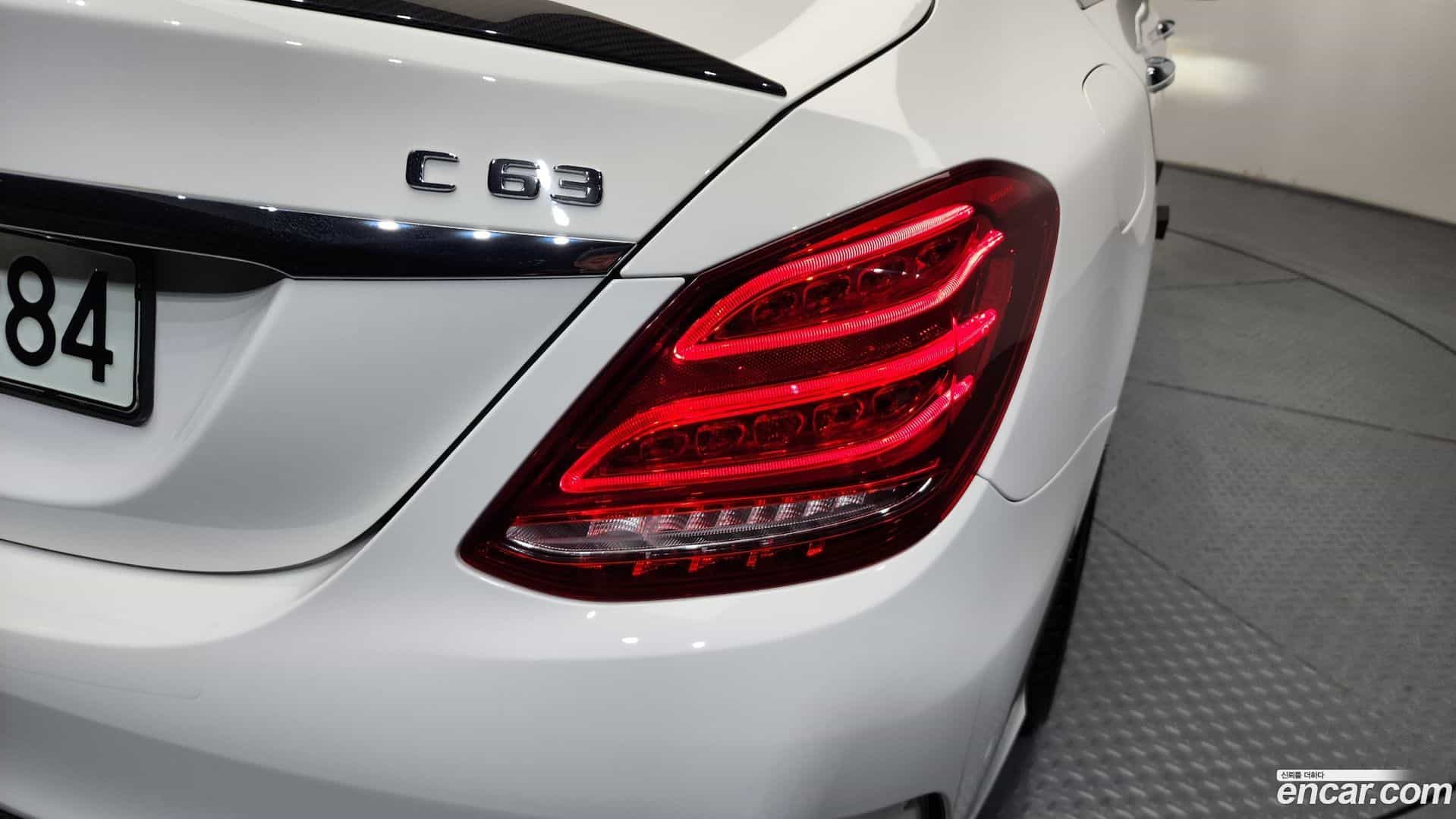 C-Class Mercedes-Benz 2017.10-OUTER-033