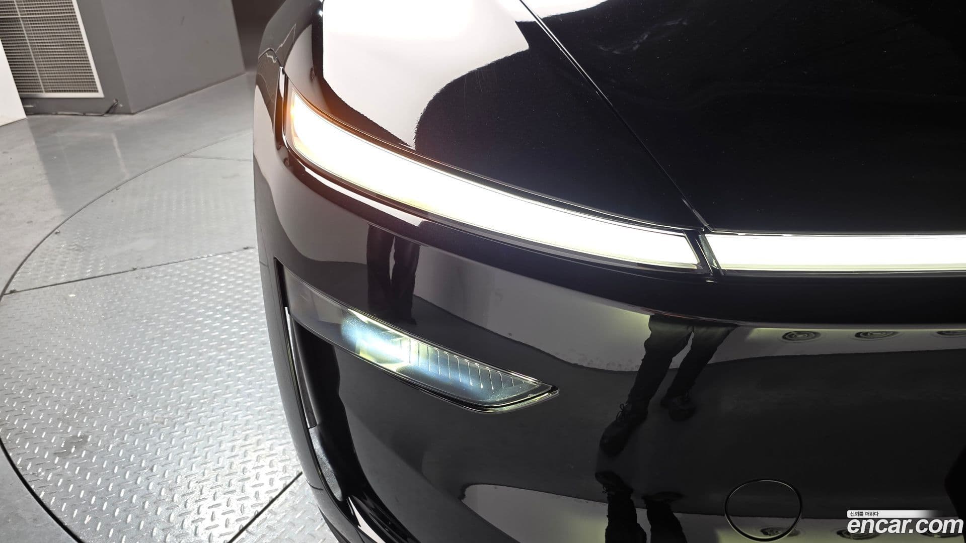 Main__Slider__Photo:Model Y Tesla 2025.7-21