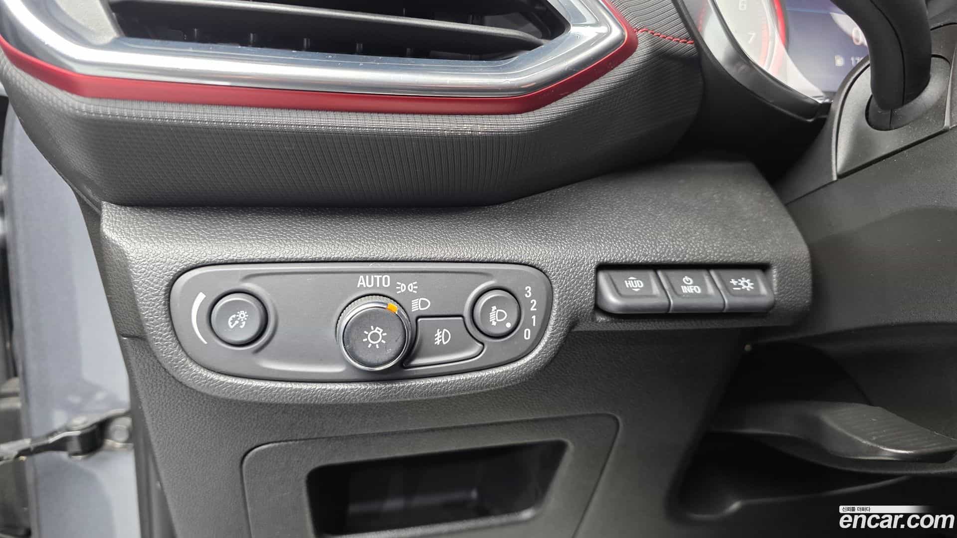 Trailblazer Chevrolet 2020.3-OPTION-043