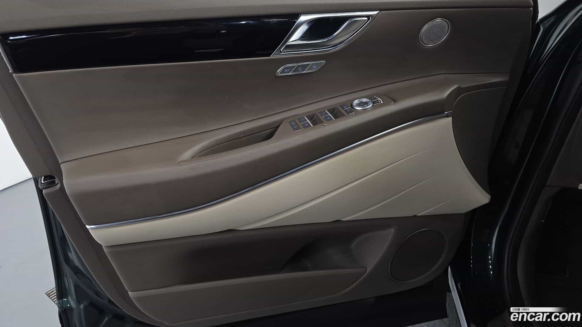 GV80 Genesis 2023.2-INNER-034