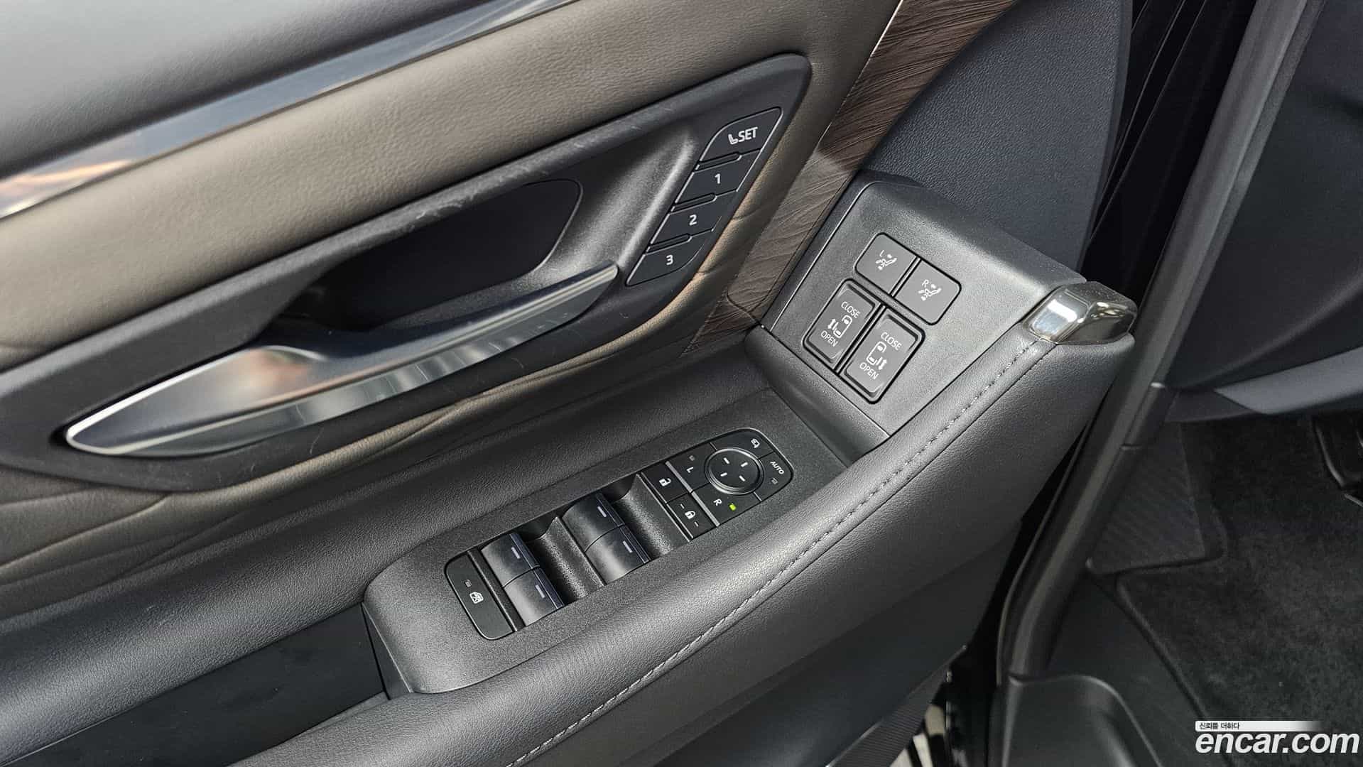 Alphard Toyota 2023.10-OPTION-041