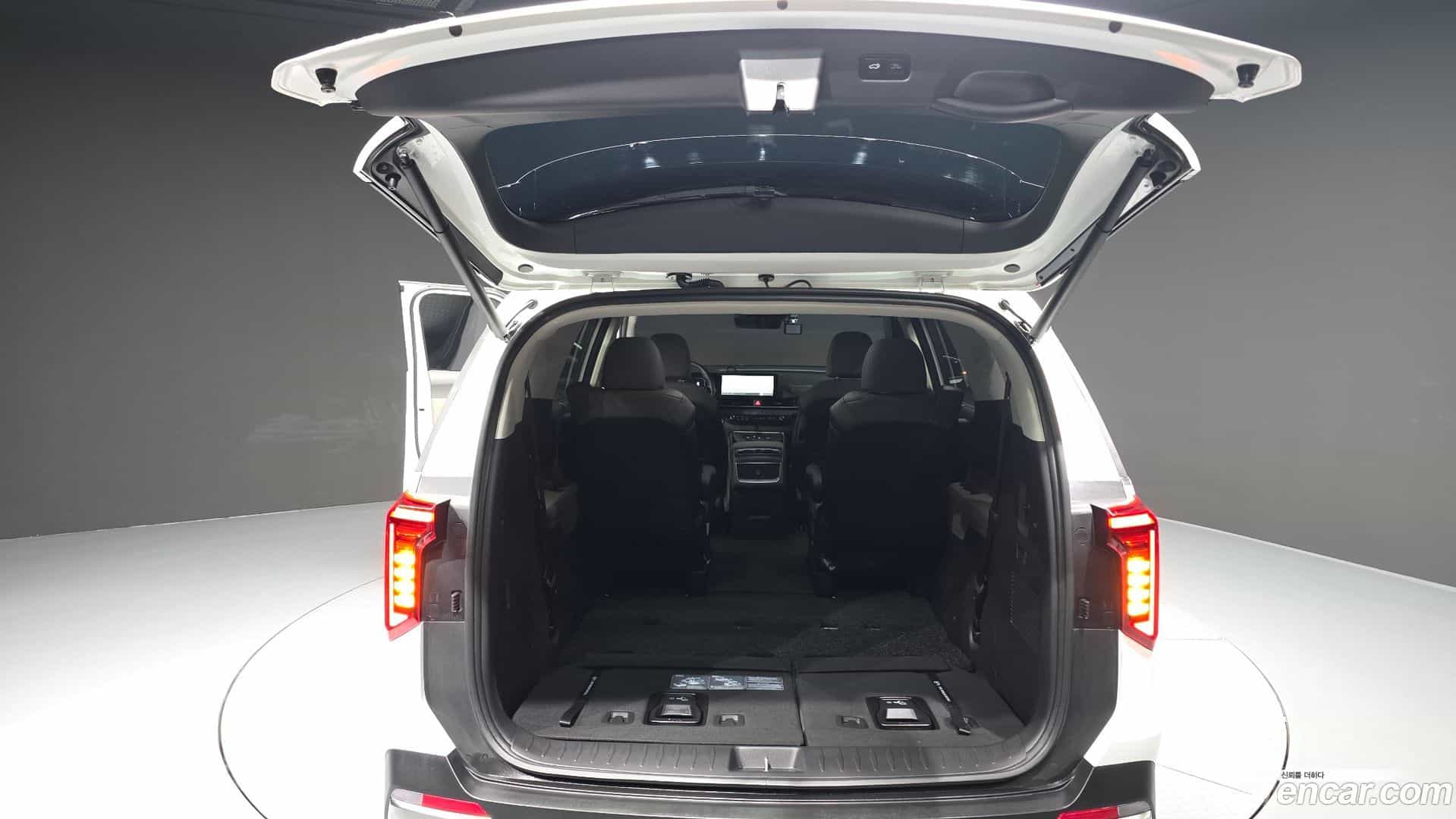Canival Kia 2025.9-OPTION-024