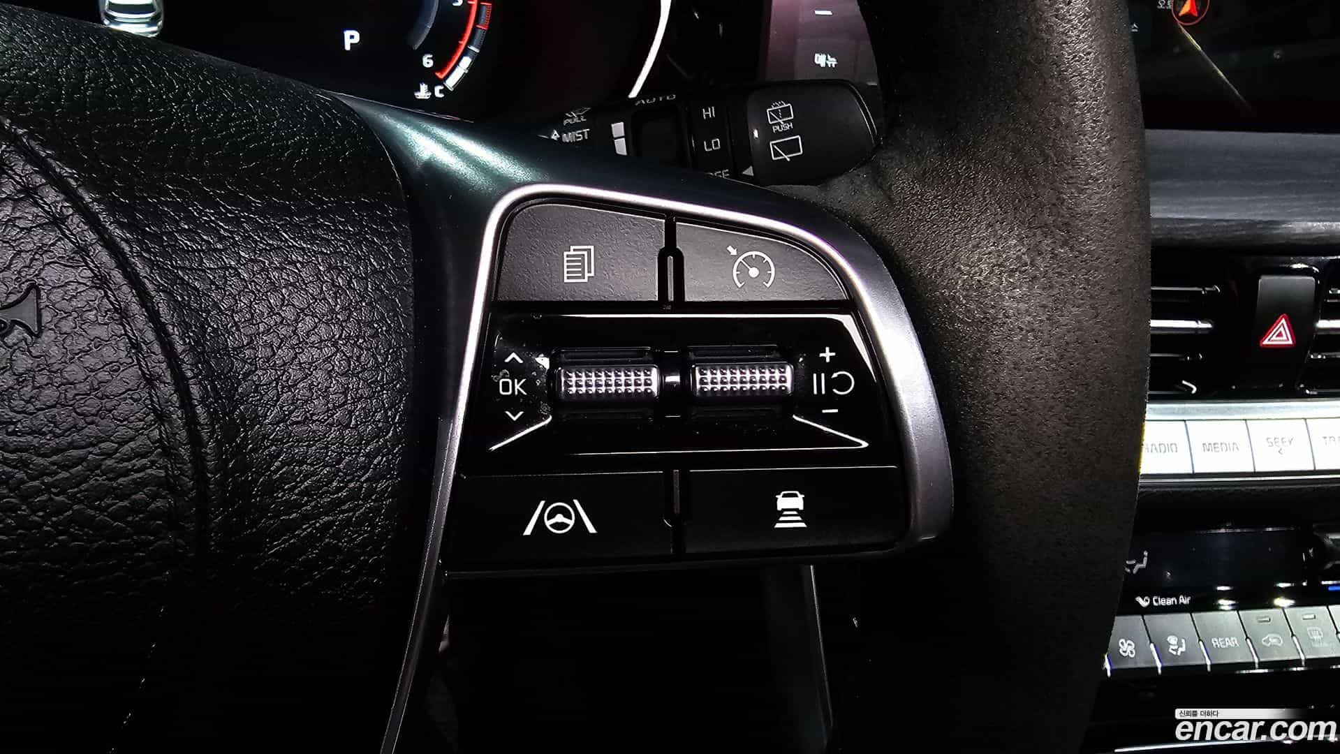 Mohave Kia 2022.4-INNER-036