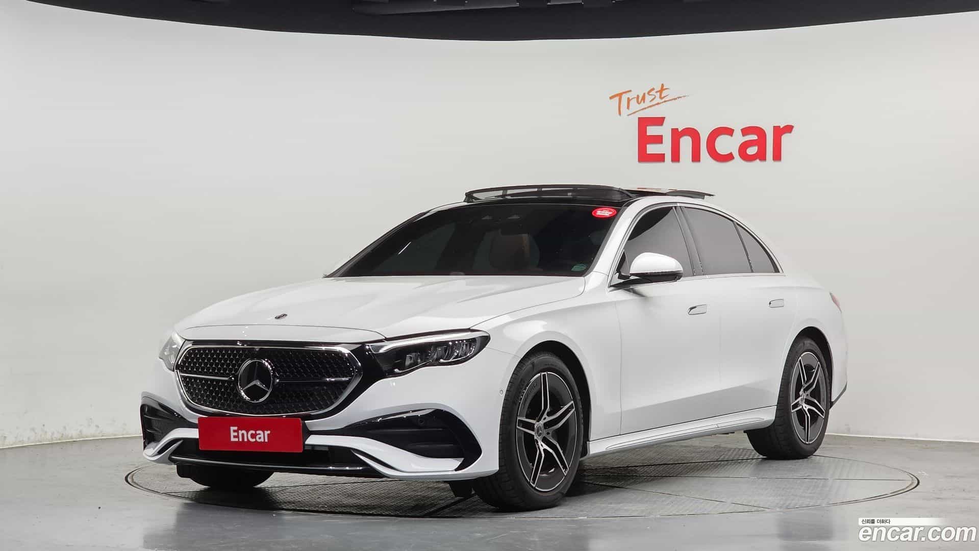 E-Class Mercedes-Benz 2026.1-OUTER-001