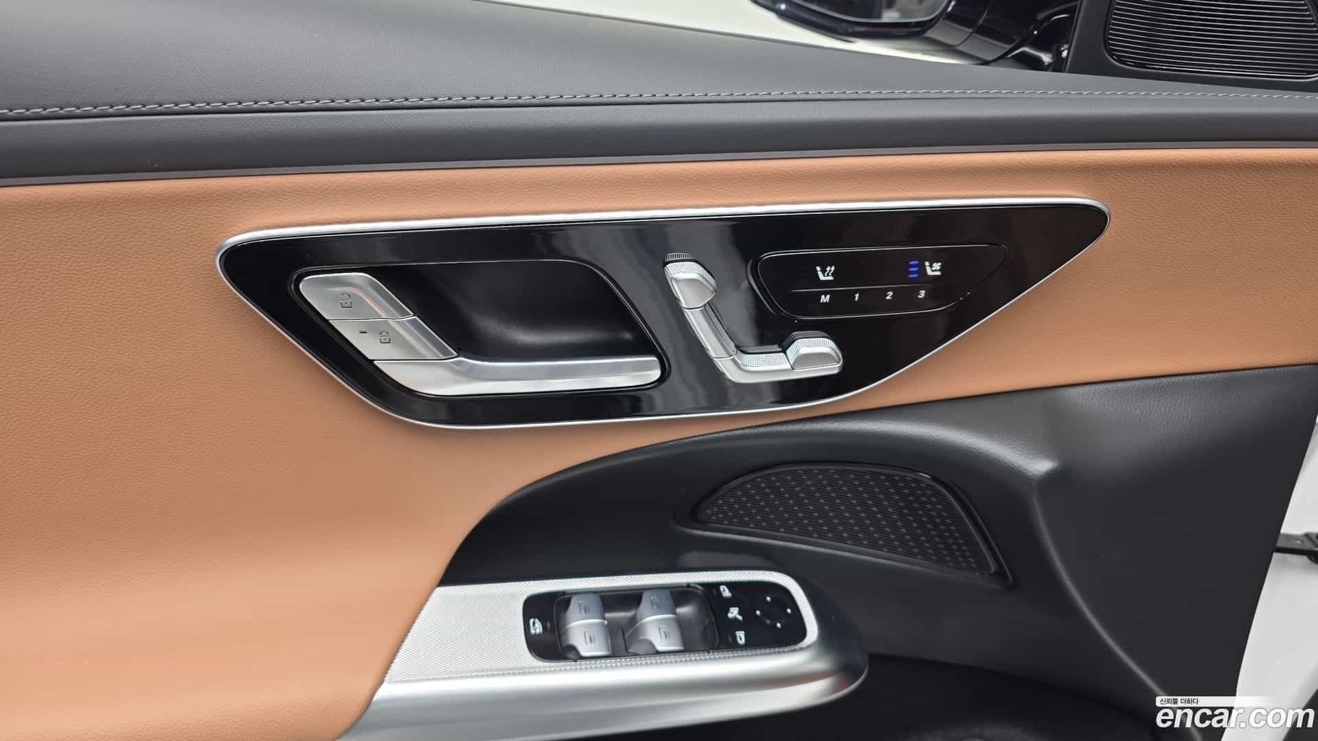 E-Class Mercedes-Benz 2026.1-OPTION-042
