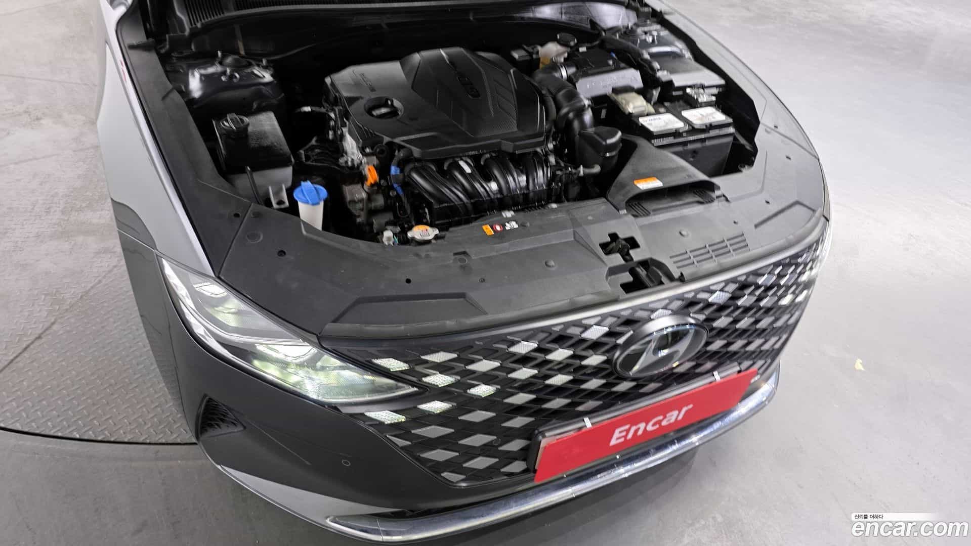Grandeur Hyundai 2022.1-OUTER-006