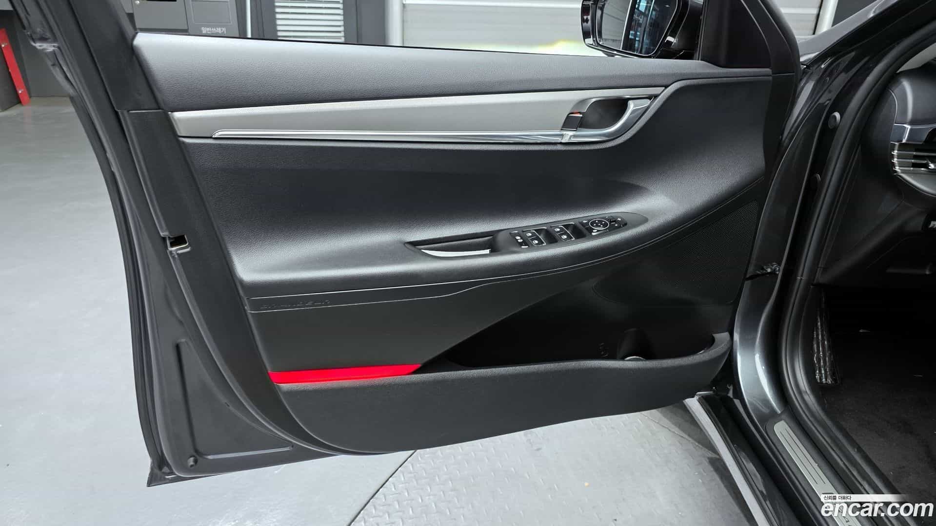 Grandeur Hyundai 2022.1-INNER-034