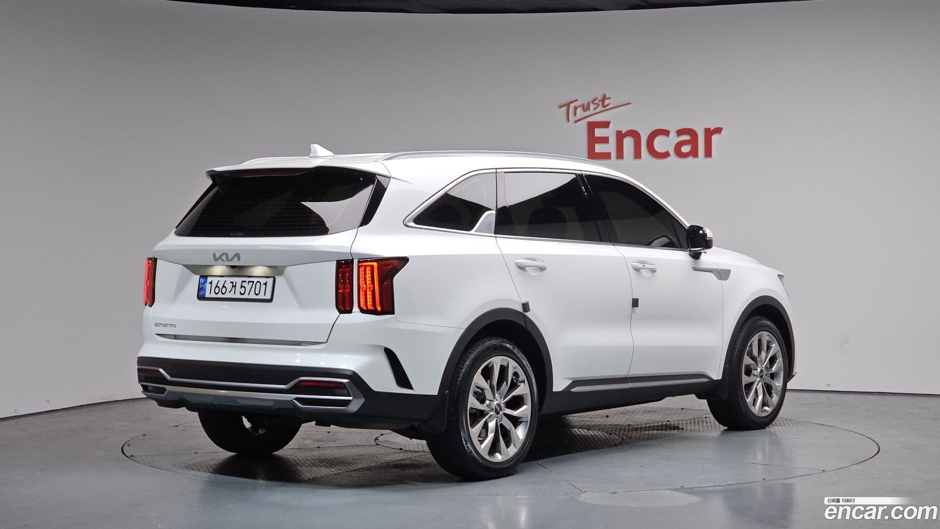 Main__Slider__Photo:Sorento Kia 2023.7-1