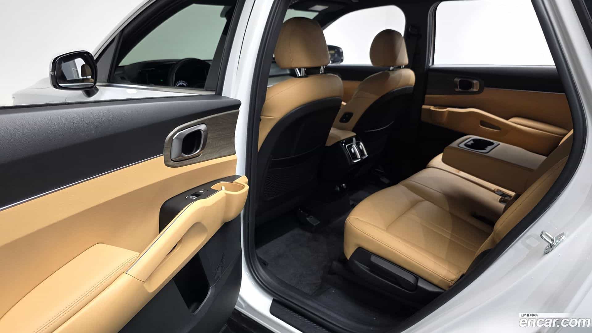 Sorento Kia 2023.7-OPTION-016
