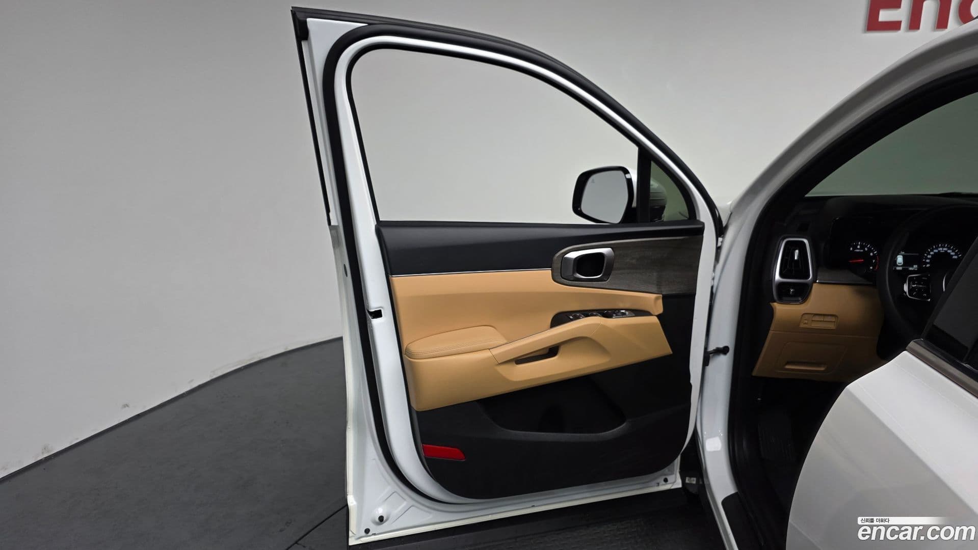 Main__Slider__Photo:Sorento Kia 2023.7-24