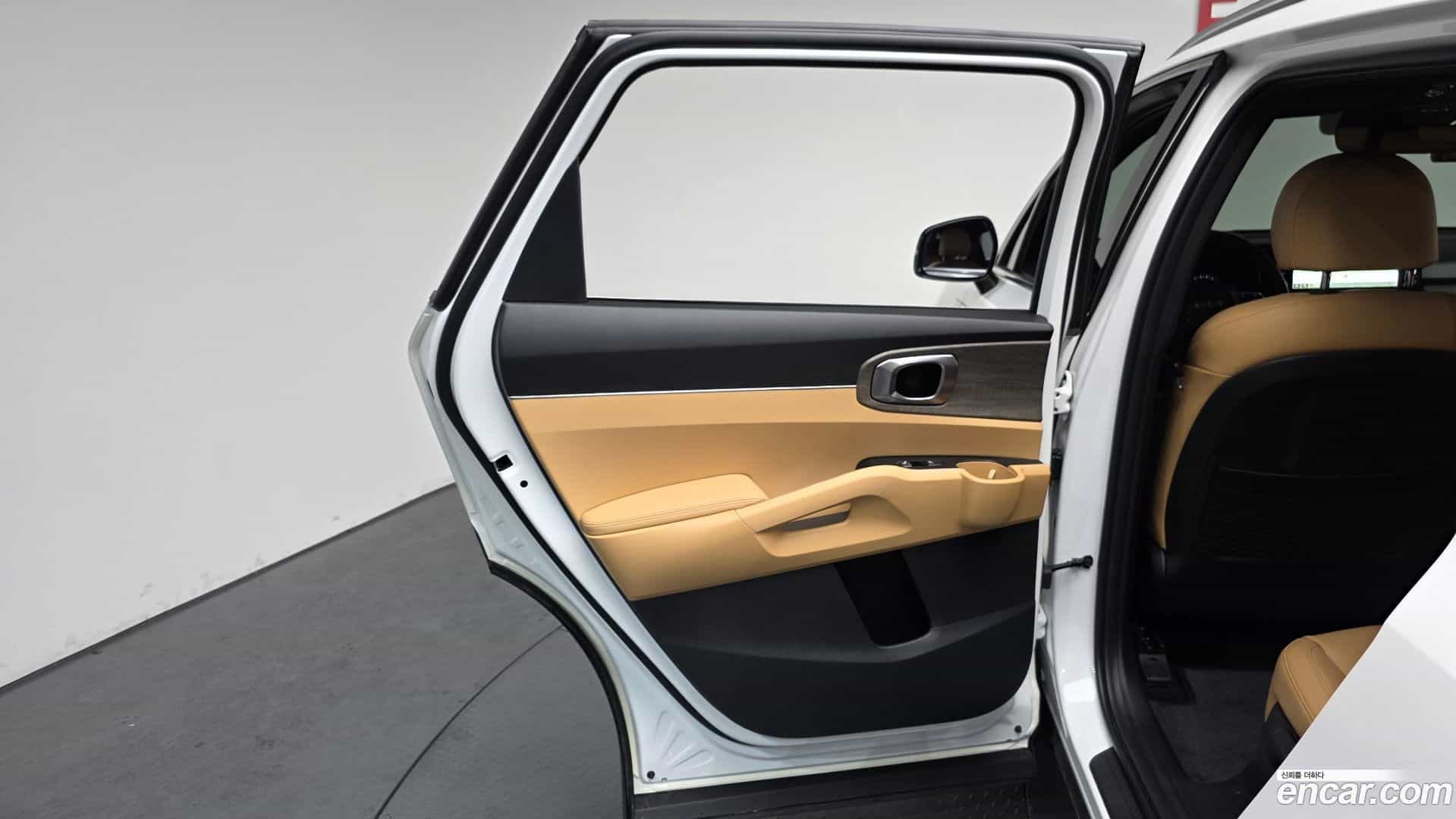 Sorento Kia 2023.7-INNER-035