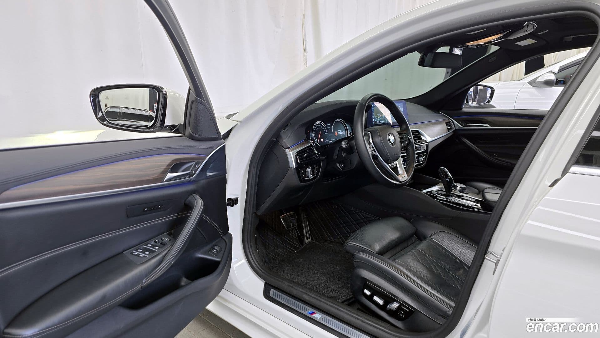Main__Slider__Photo:5-Series BMW 2017.11-9