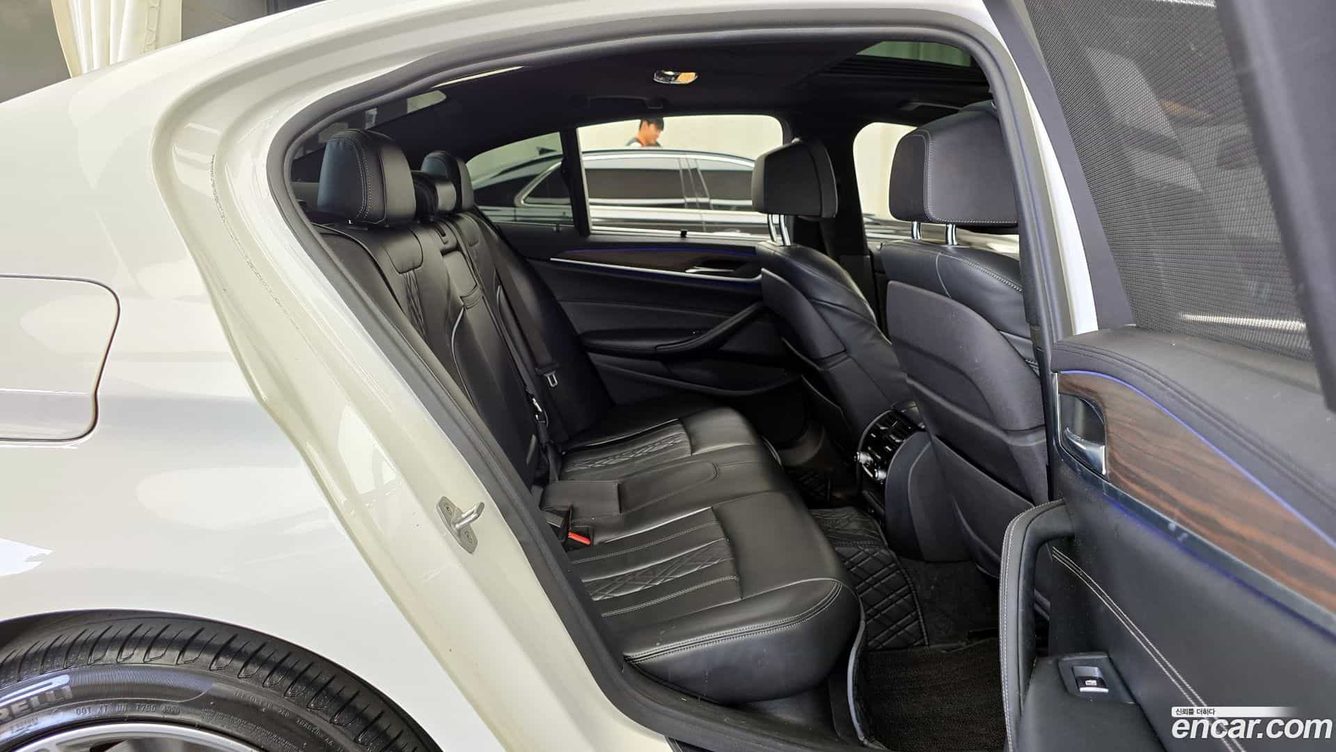 5-Series BMW 2017.11-INNER-036