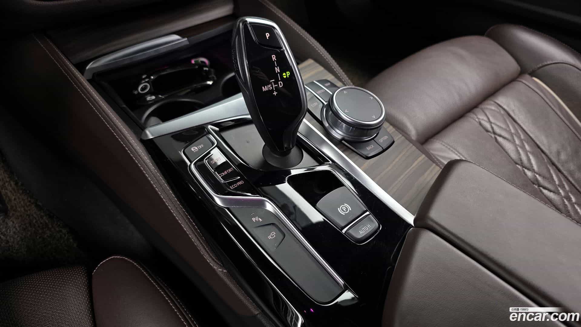 5-Series BMW 2017.11-INNER-009